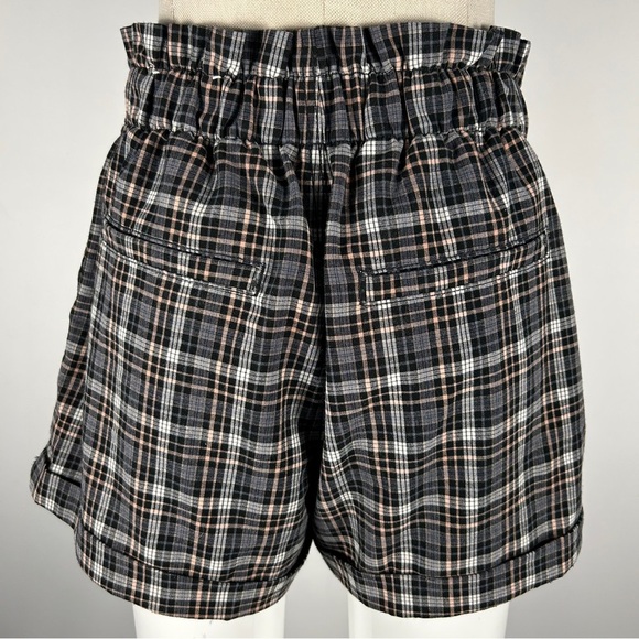 ❤️ American Eagle Outfitters Black Plaid High Waist Shorts - Picture 3 of 10